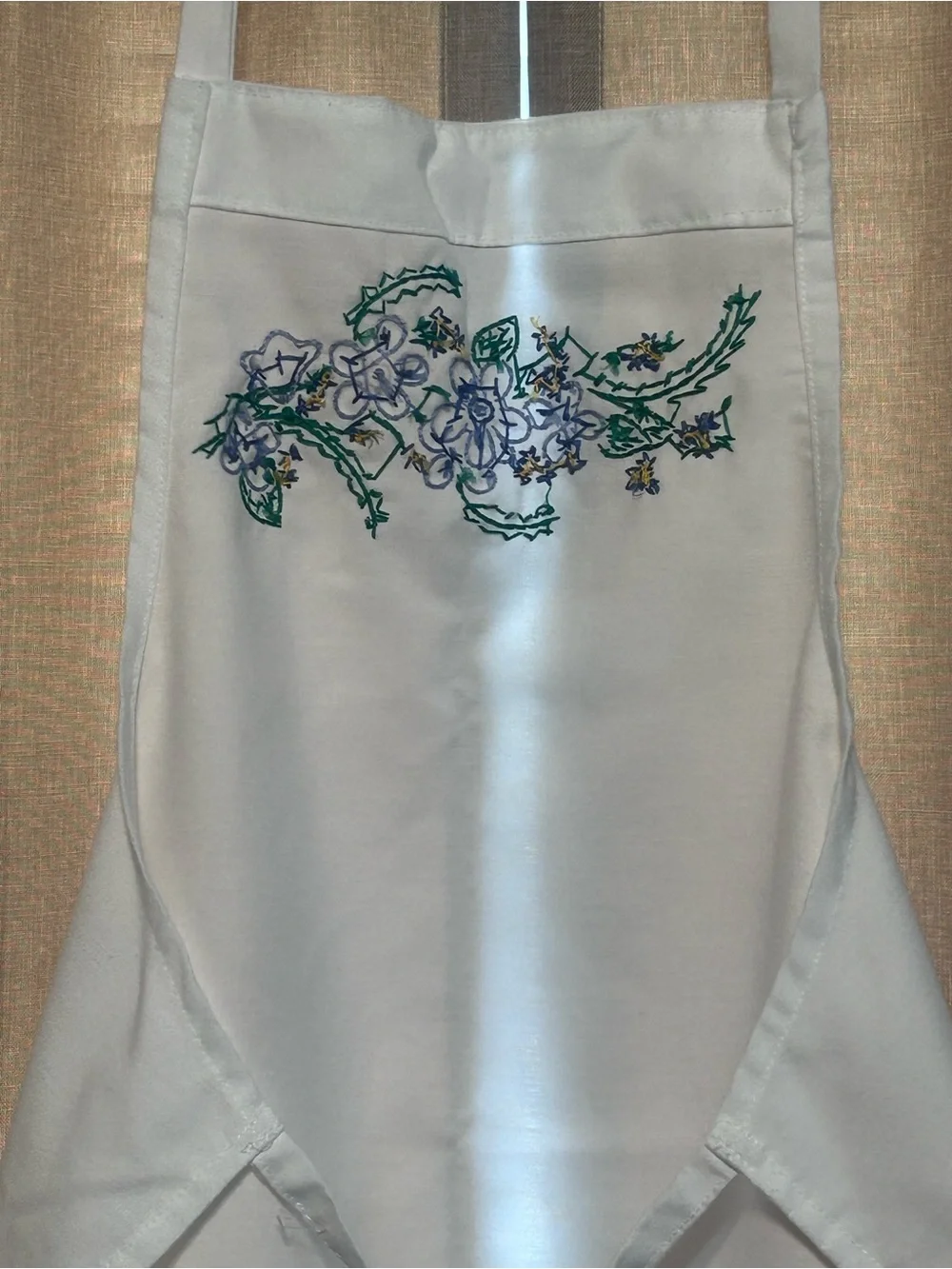 Embroidered White Kitchen Apron with Floral Accents